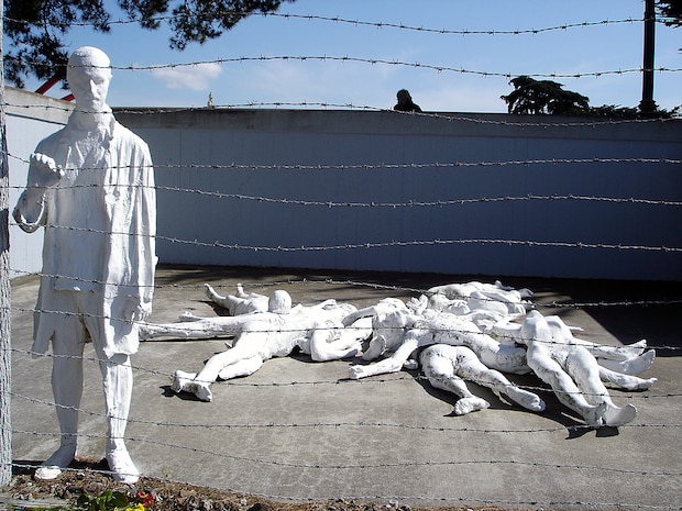 This Holocaust remembrance sculptures stands outside the Legion of Honor in San Francisco. The haunting piece was created by sculptor George Segal and intalled in 1984. This sculpture has seen a increase in vandalism since the stock market fell in the fall of 2008.