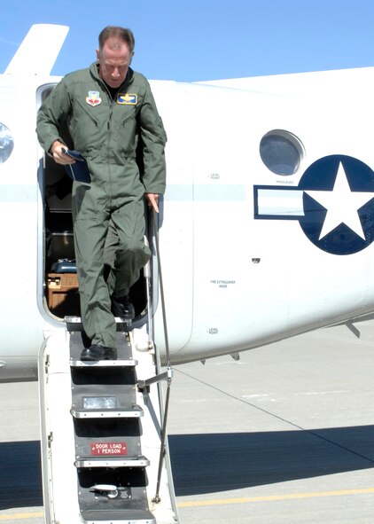 Lt. Gen. Norman R. Seip,12th Air Force commander, arrives at Holloman AFB, N.M., March 2. Gen. Seip came to Holloman to tour the base and see the progress being made on the F-22 facilities, thank the members of Team Holloman for their hard work, visit local leaders and fly a "special mission," which allowed him to see the Raptor perform in action. (U.S. Air Force photo/Airman 1st Class Rachel Kocin)