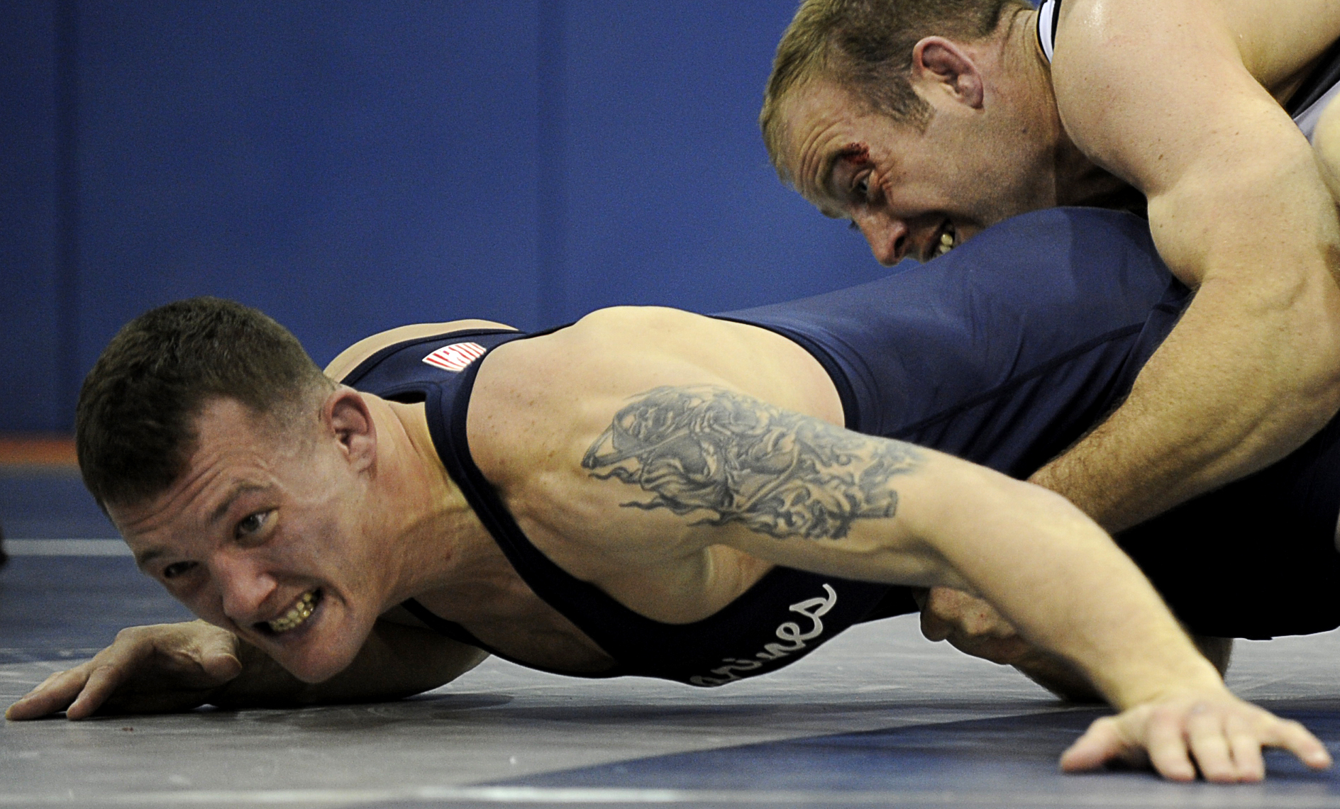 Army grips 2009 Armed Forces Wrestling Championships > Air Combat