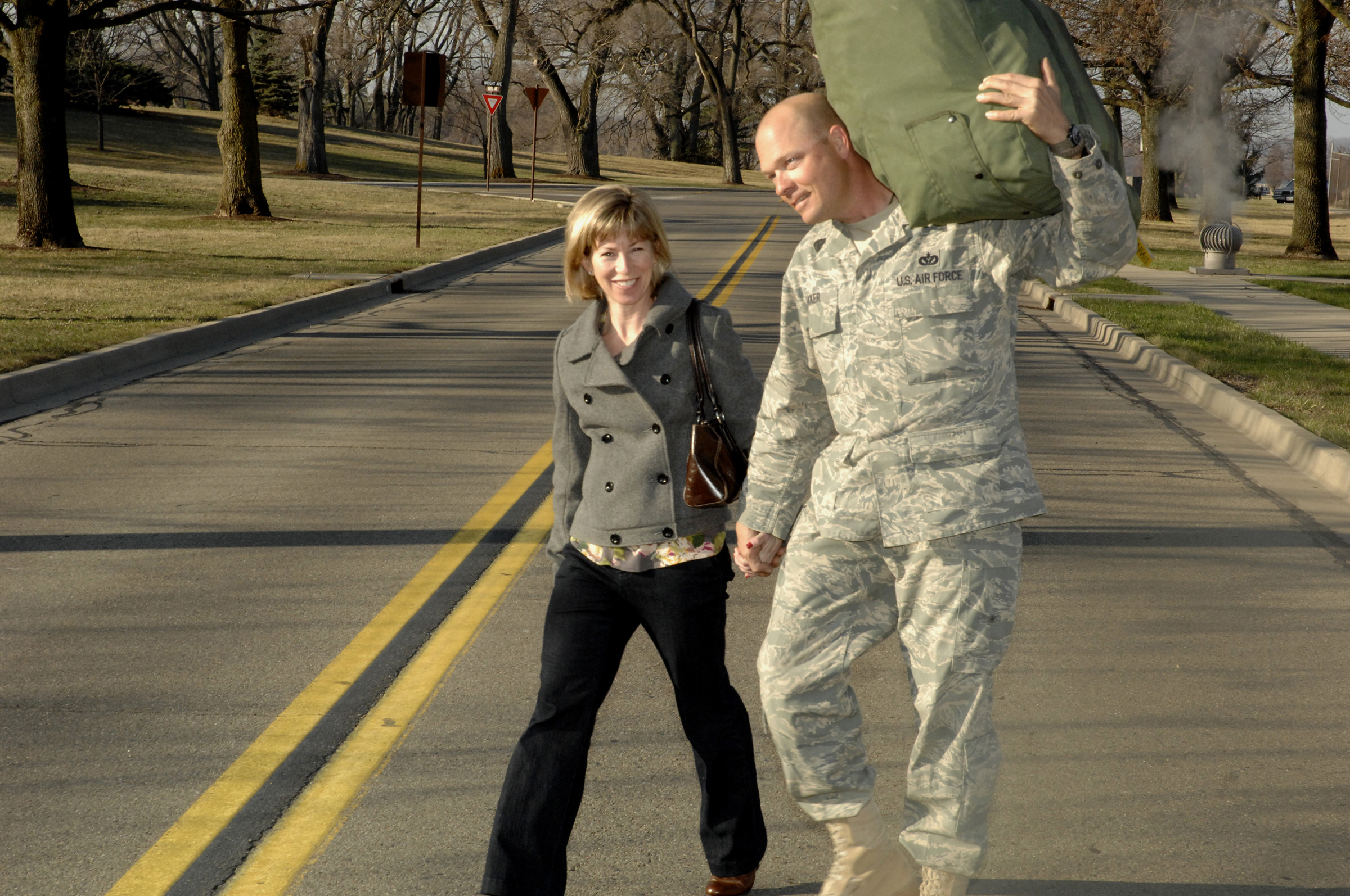 Civil Engineering Airmen Return Home > 445th Airlift Wing > Article Display