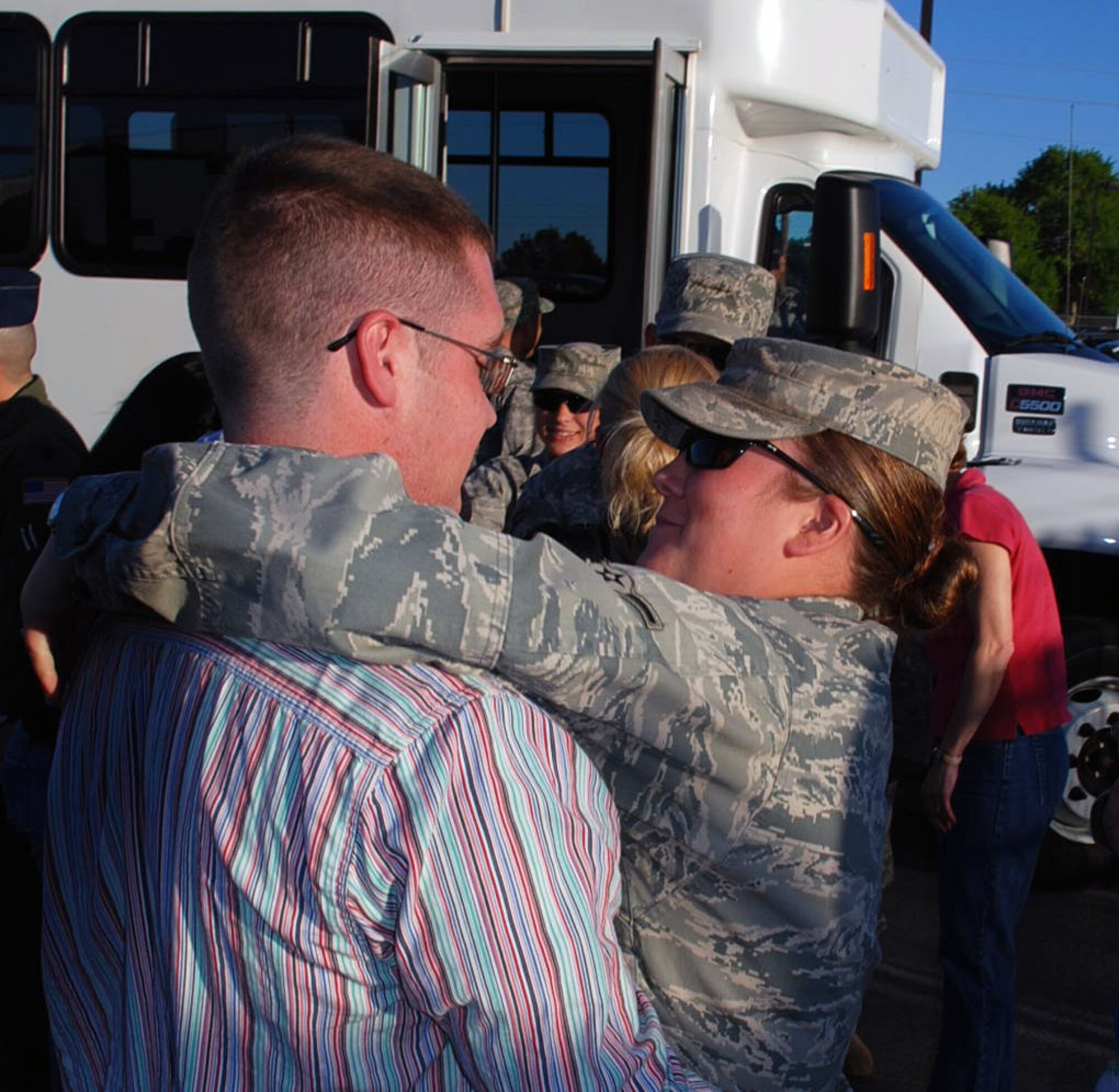 Security forces squadron members return home > Laughlin Air Force Base