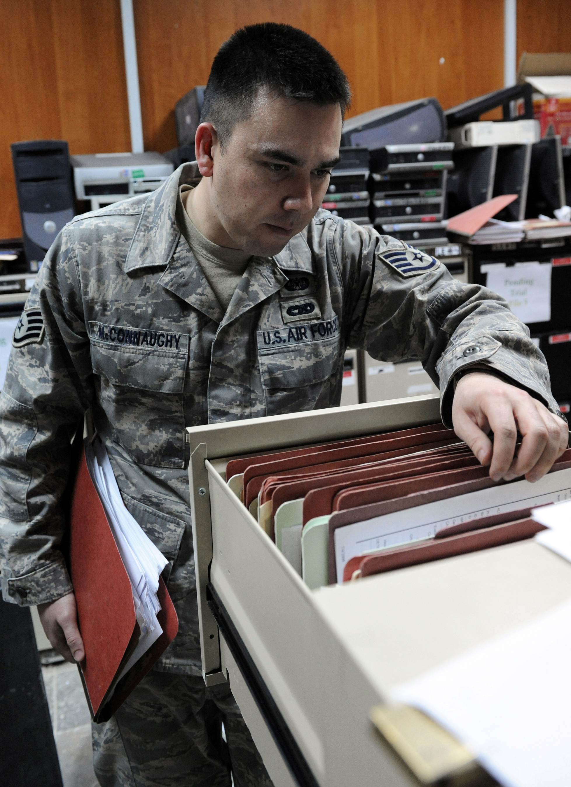 Airmen support the Central Criminal Court of Iraq