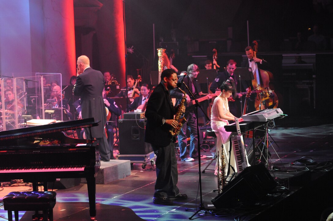 On March 22, Keiko Matsui and her band performed with The Air Force Symphony Orchestra under the baton of the Band’s Deputy Commander, Lieutenant Colonel Alan Sierichs.  
