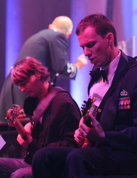 Tech. Sgt. Matt Geist performs with jazz sensation Keiko Matsui at the Guest Artist Series concert at the Daughters of the American Revolution Constitution Hall in Washington March 21. The Guest Artist Series features a variety of performers throughout the year. The Band's Guest Artist Series is free of charge and open to the public. For more information, visit the U.S. Air Force Band’s website at www.usafband.af.mil. (U.S. Air Force photo by Senior Airman Sean Adams)