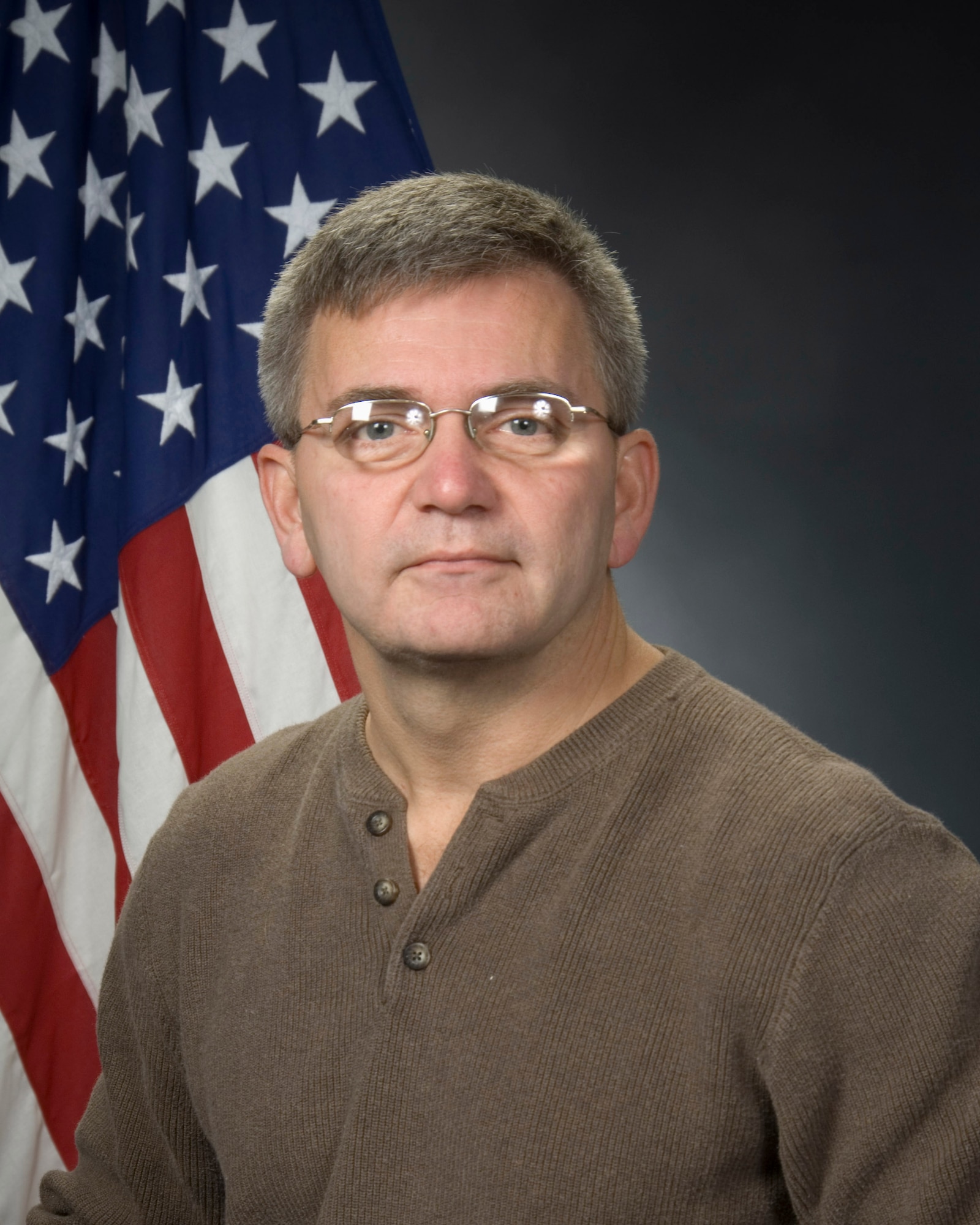 Paul R. Keeping, Holm Center, is the Air University Category I Civilian of the Year for 2008. (Air Force photo)