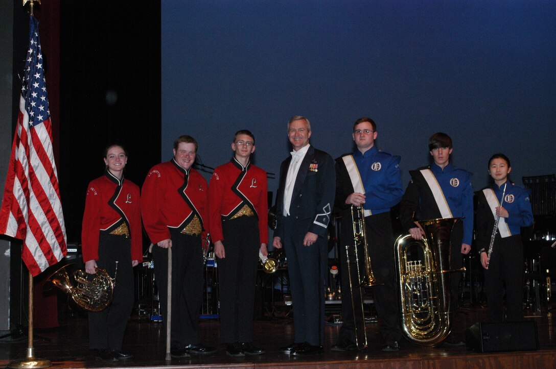 Oxford, MS students and Lt Col Lang 