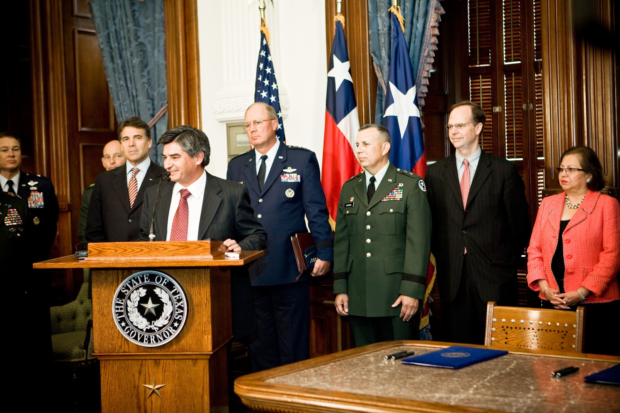 AUSTIN, Texas -- Chilean Undersecretary of War Gonzalo Garcia Pino speaks to the U.S. and Chilean delegations.  Texas and Chile forged a military partnership under the State Partnership Program April 27.  (Air National Guard photo by Staff Sgt. Eric Wilson)