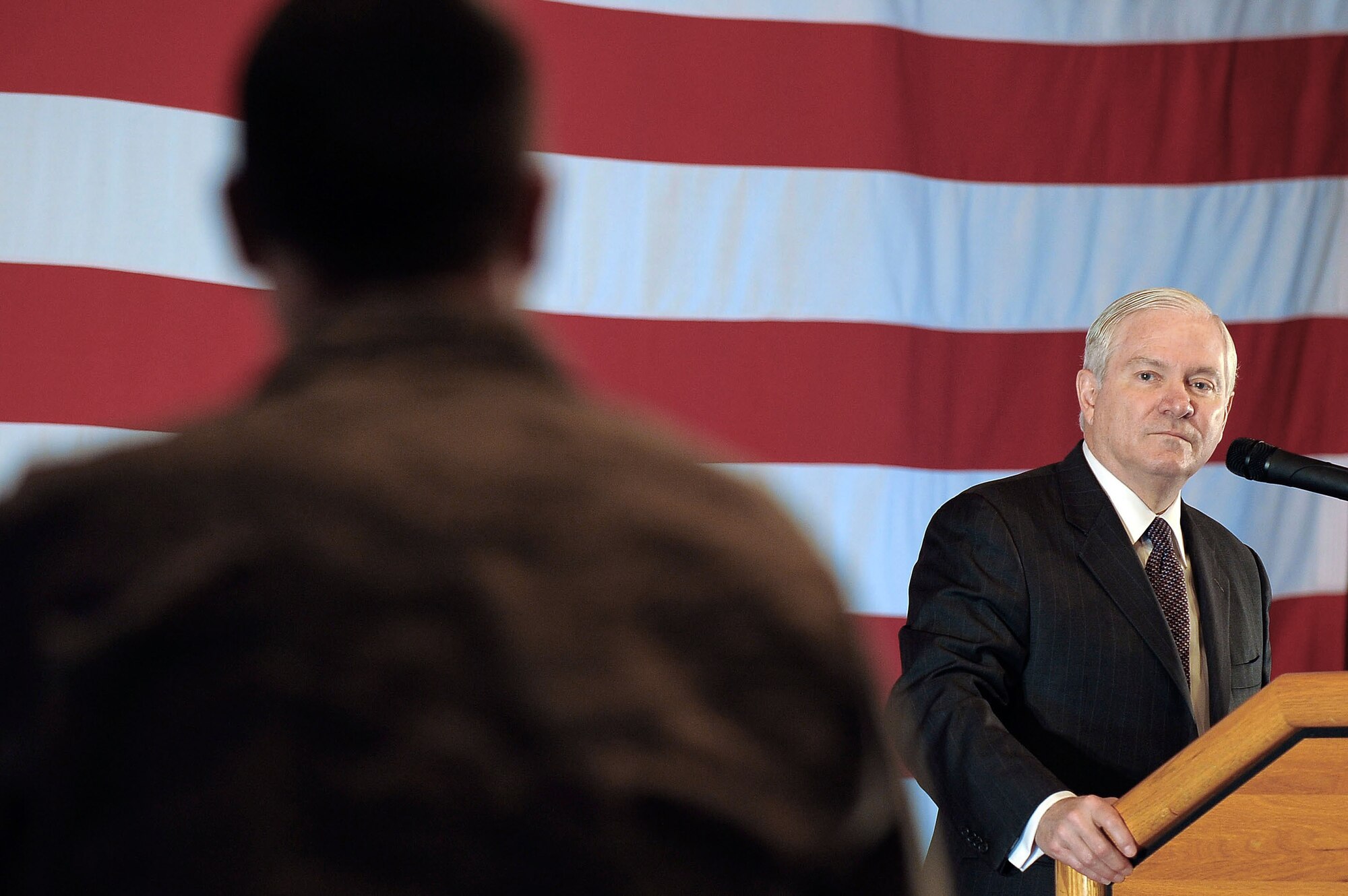 Defense Secretary Robert M. Gates listens to a question from a military member during his visit to the U.S. Military Training Mission May 6 at Eskan Village in Riyadh, Saudi Arabia. (Defense Department photo/Master Sgt. Jerry Morrison)
