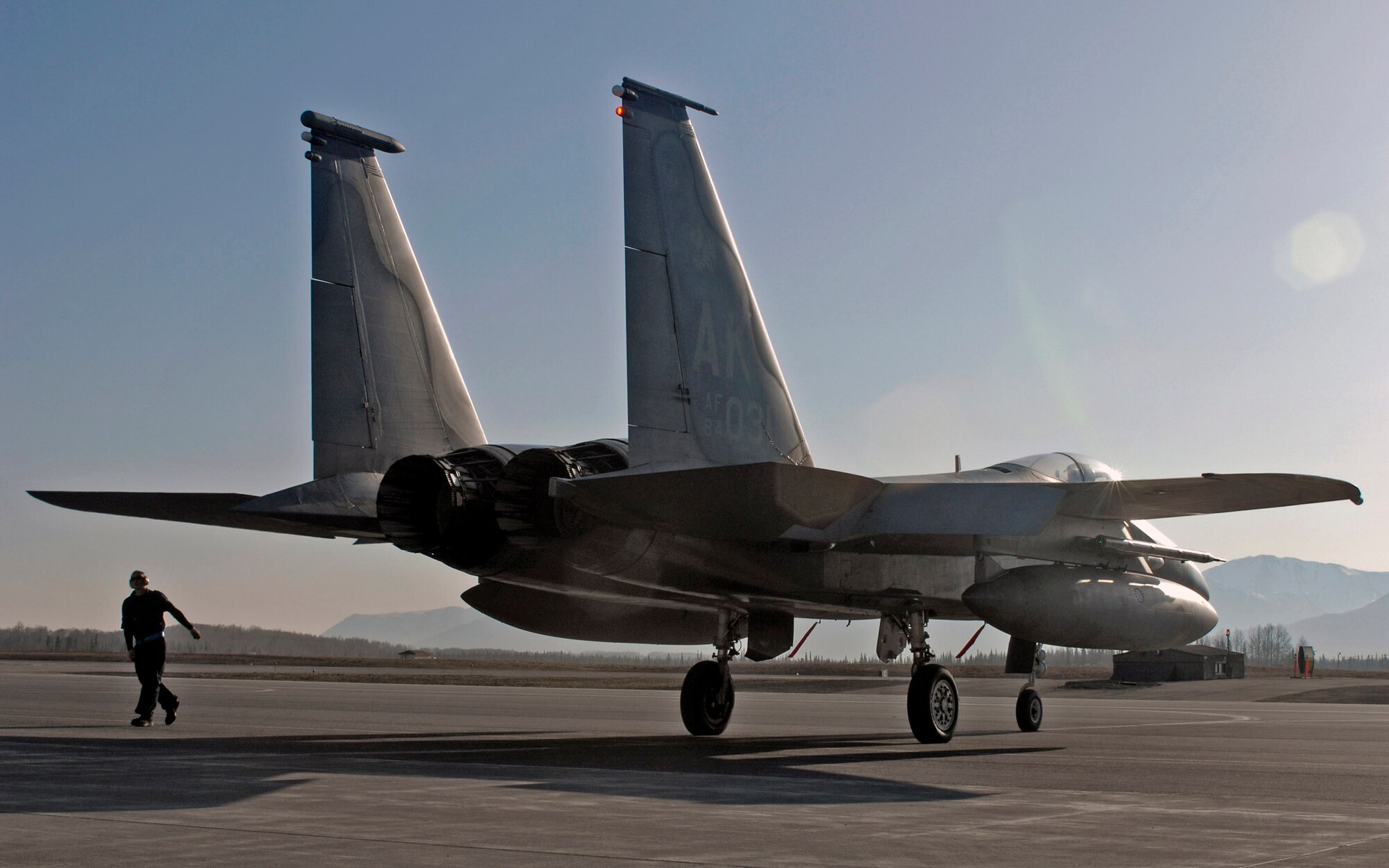An F-15 Eagle taxies out on the flightline in preparation for takeoff to participate during Red Flag-Alaska 2009 April 30 at Elmendorf Air Force Base, Alaska. This exercise enabled flying squadrons to enhance their fighting capabilities in simulated combat sorties in a realistic threat environment. The 10-day exercise ended May 1. (U.S. Air Force photo/Senior Airman Laura Turner) 
