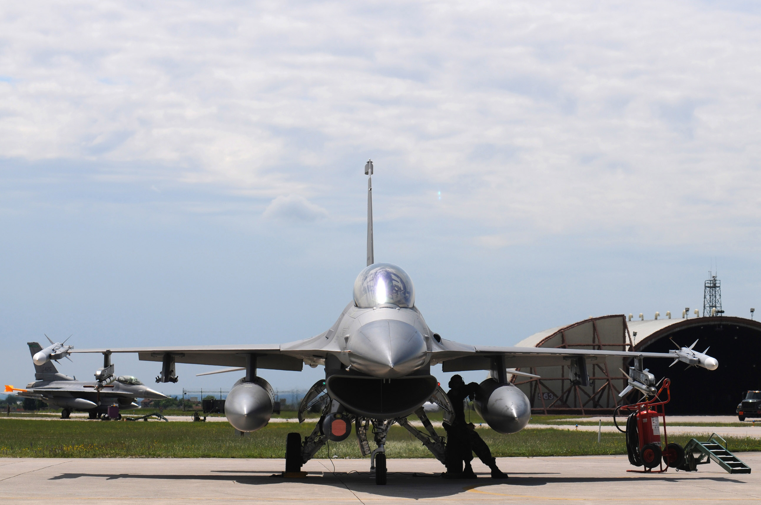 Aviano F16 reaches major aerial milestone > Aviano Air Base > News Display