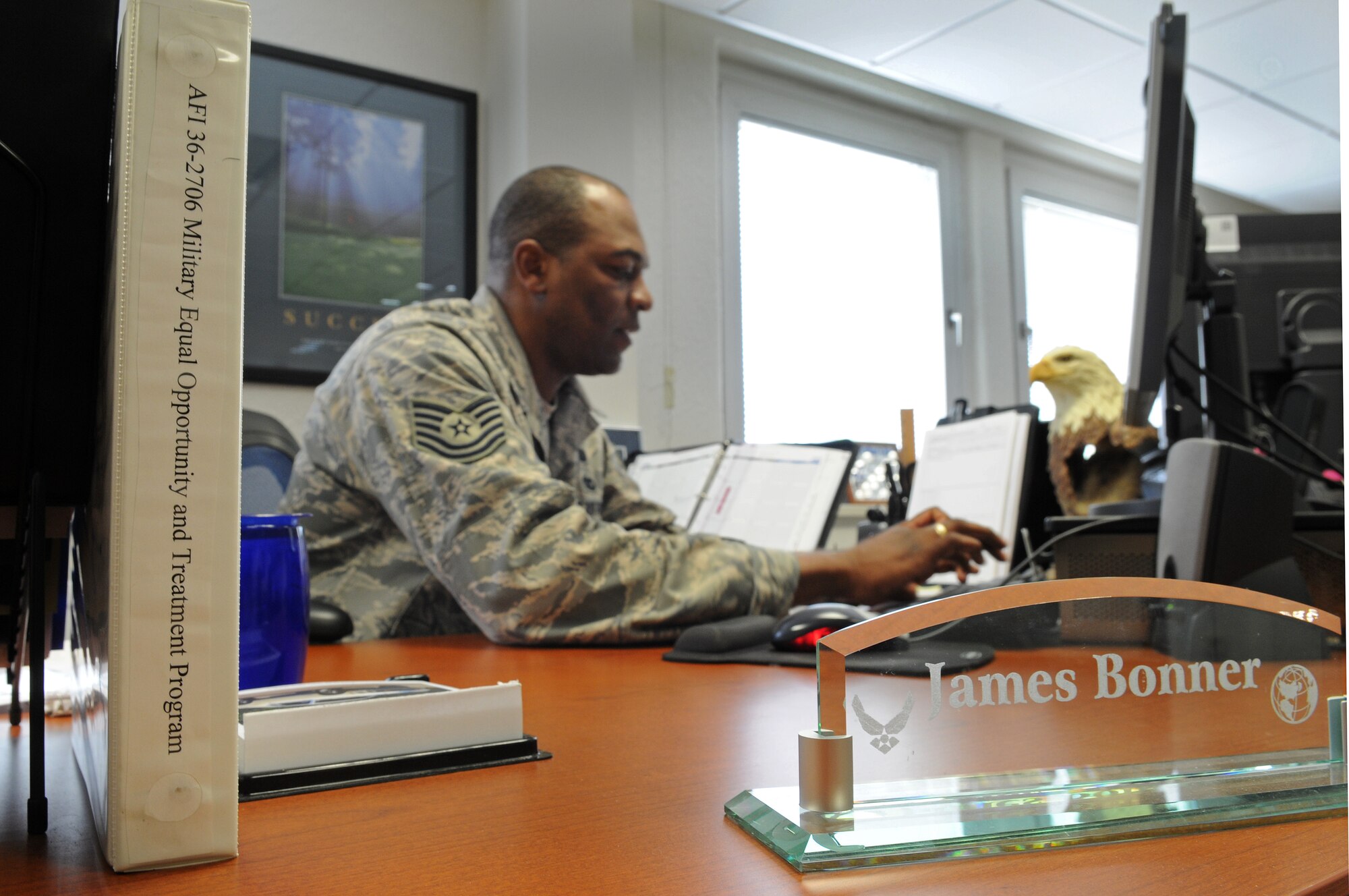 Tech. Sgt. James Bonner, 435th Air Base Wing Equal Opportunity advisor, works on a powerpoint of Equal Opportunity for the newcomers briefing Kapaun Air Station, Germany, April 29, 2009. The Ramstein Equal Opportunity office serves military, retirees, Department of Defense civilians and applicants for employment throughout the Kaiserslautern Military Community and 37 geographically separated units. (U.S. Air Force photo by Airman 1st Class Grovert Fuentes-Contreras)