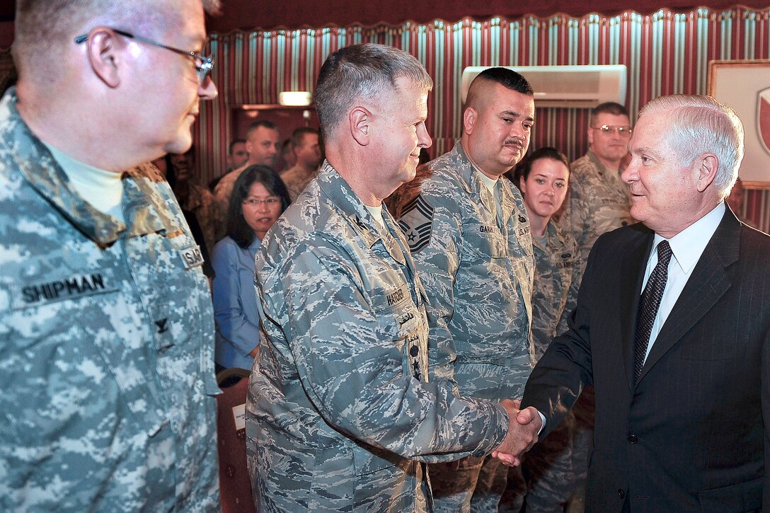 U.S. Defense Secretary Robert M. Gates thanks members of the U.S. Military Training Mission, Eskan Village, Riyadh, Saudi Arabia, May 6, 2009.