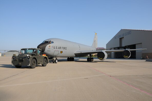 This KC-135R is on the ramp at the 185th Air Refueling Wing in Sioux City, Iowa. The 185th is one of two flying wings in the Iowa Air National Guard.

USAF Photo by MSGT Vincent De Groot
185th ARW Public Affairs
