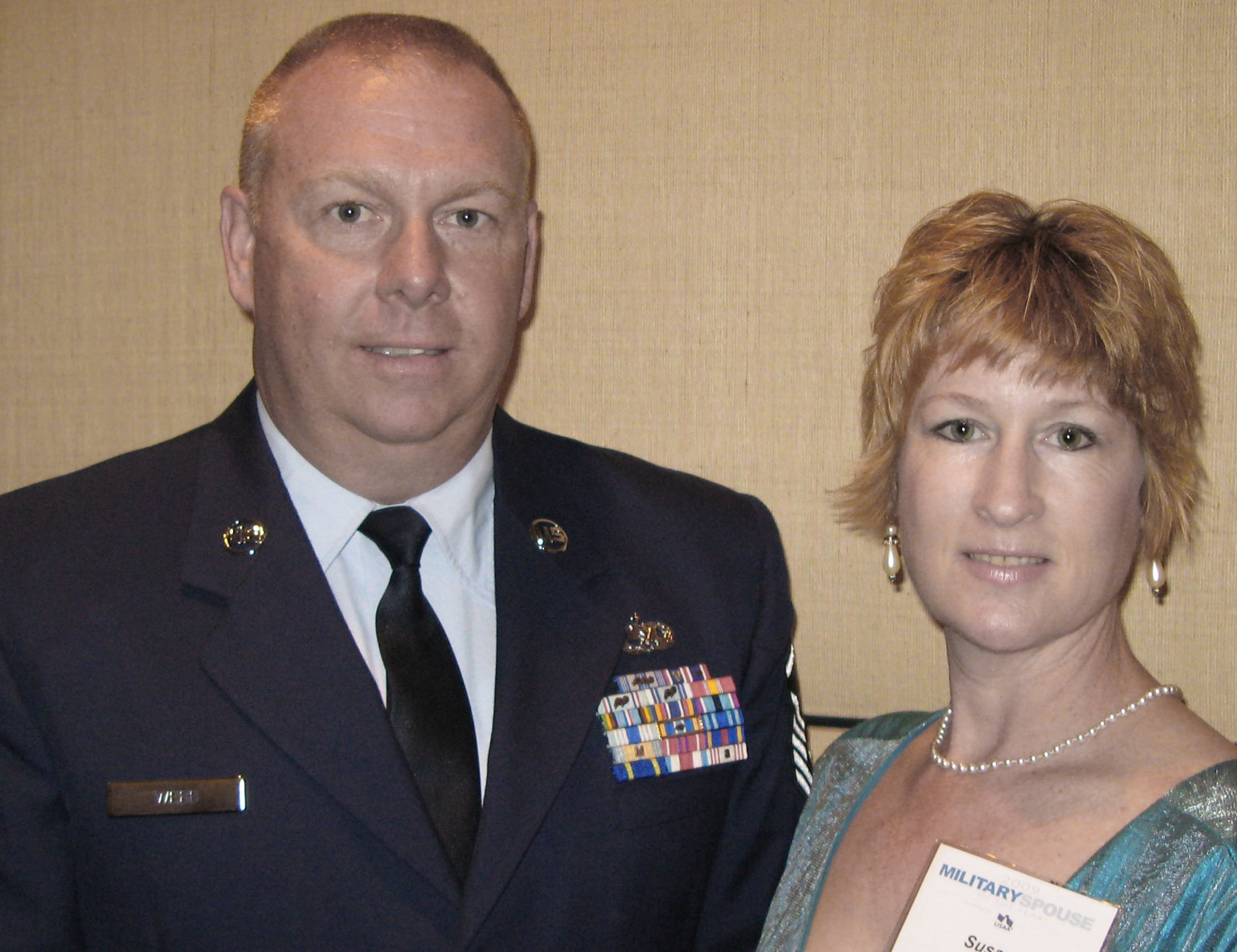 Susan P. Webb, right, and her husband, Air National Guard Master Sgt. Ken Webb, pose for a photograph at the 2009 Military Spouse of the Year awards ceremony in Washington, D.C., May 7. (Deoartment of Defense photo/Gerry J. Gilmore)
