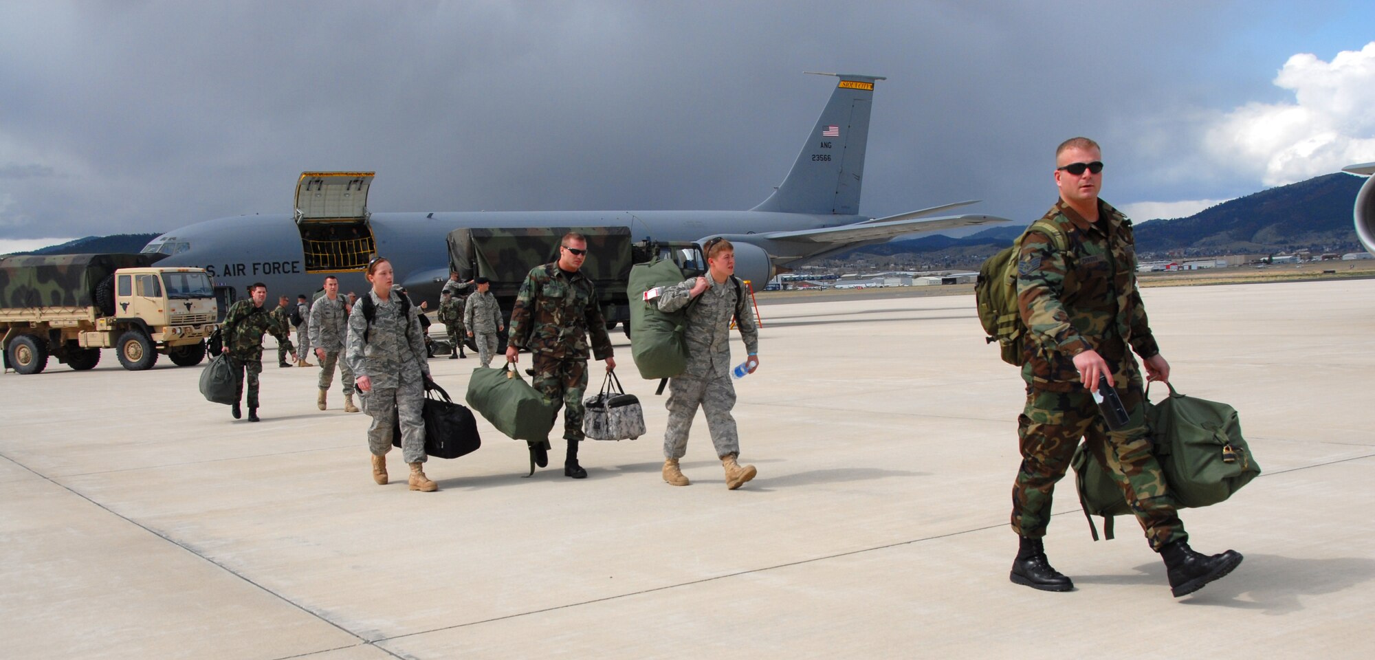 Members of the 185th Air Refueling Wing, Security Forces from Sioux City, Iowa, arrive at Fort Harrison, Montana, to begin Operation Northern Thunder on 10 May, 2009.  Operation Northern Thunder is a training exercise designed to fulfill the unit’s requirements for sustainment training in the areas of weapons qualifications, convoy operations, land navigation, and MOUT (military operations on urban terrain).  (U.S. Air Force photo by TSgt. Brian Cox)