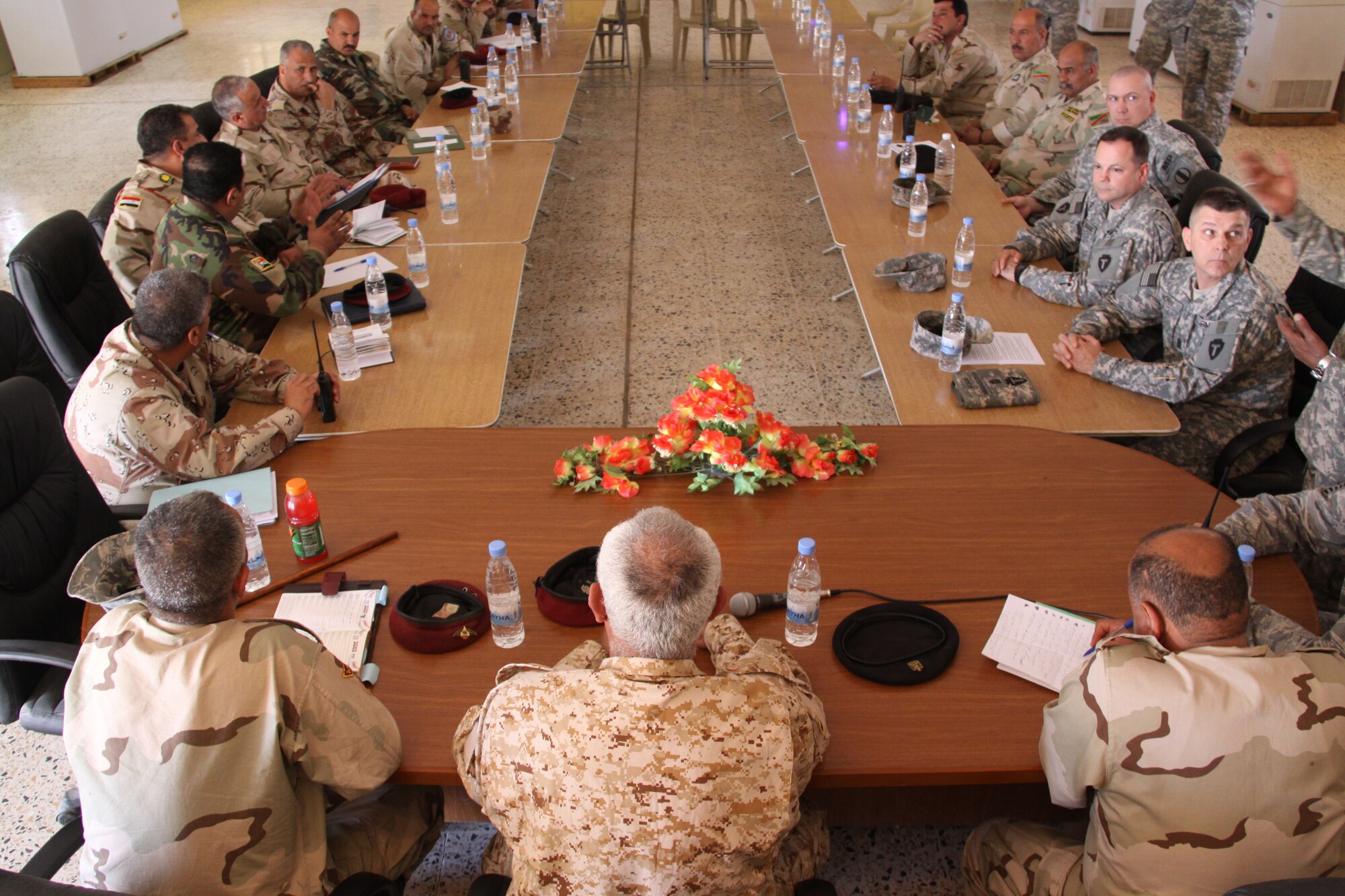 CAMP TAJI, Iraq — The Taji Sergeant Major Council meets for one of its bi-monthly meetings here recently to discuss a variety of enlisted issues. More than 20 sergeant majors from across Camp Taji attended the meeting. The council is the first of its kind in Iraq. (U.S. Air Force photo/Tech. Sgt. Lionel Castellano)
