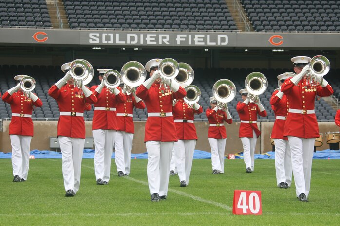 – Soldier Field played host to the “Commandant’s Own” Marine Drum and Bugle Corps today as they performed to an audience of Chicagoans, including civilians, military personnel and cadets from the Junior Reserve Officers’ Training Corps program.
