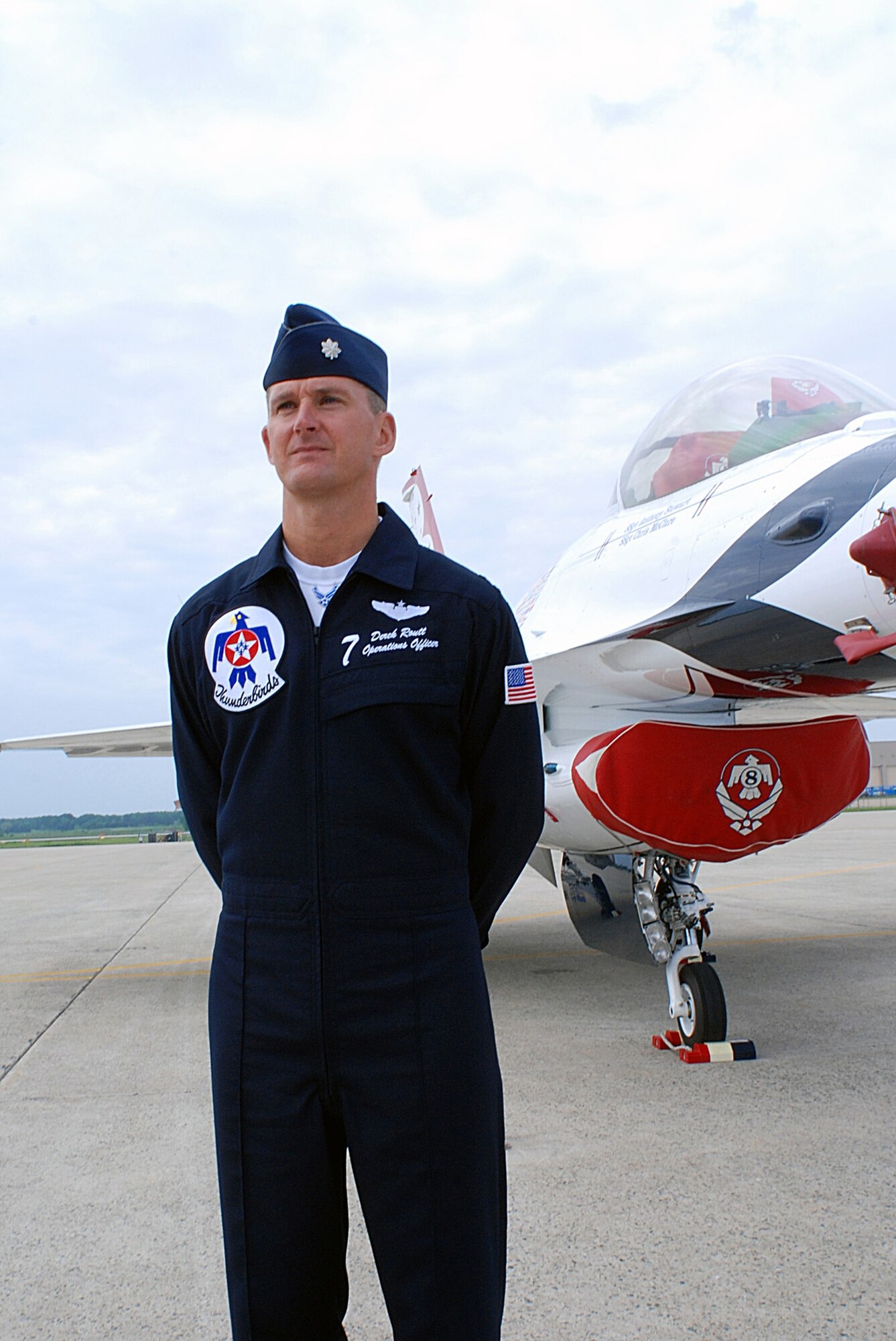 Air Force Lt. Col. Derek Routt, "Thunderbird No. 7," looks across the flight
line on Andrews Air Force Base, Md., May 14, before an upcoming air show.
Routt is a Nevada Air National Guard member in his first season as
Operations Officer for the U.S. Air Force Air Demonstration Squadron
"Thunderbirds."

