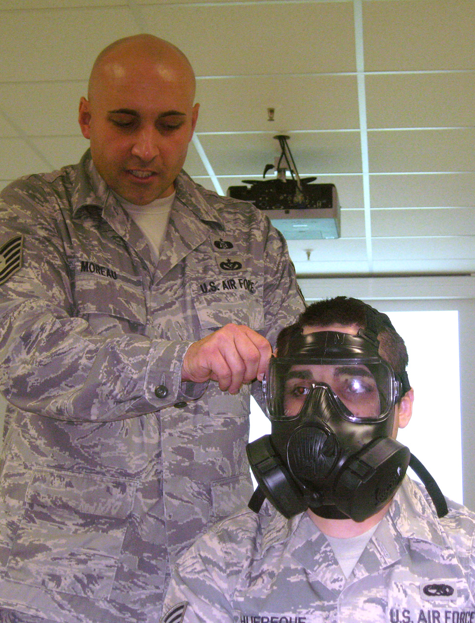 Sabers receive M50 gas masks > Spangdahlem Air Base > Article Display