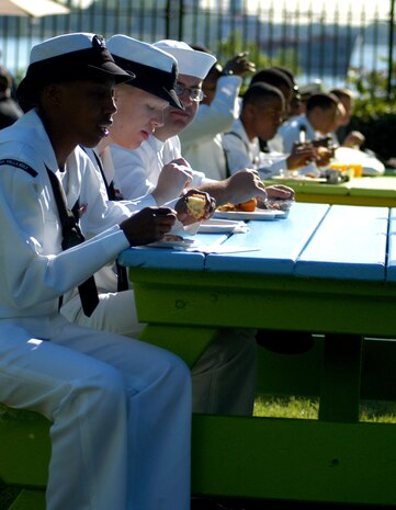 Sailors in New York for Fleet Week enjoy breakfast at Gracie Mansion ahead of the mayor's welcome May 21.(Official Marine Corps photo by Lance Cpl Jad Sleiman)::r::::n::