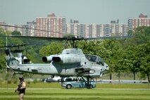 A AH-1W Super Cobra attack helicopter from Marine Medium Helicopter Squadron 774 (Reinforced), Special Purpose Marine Air Ground Task Force New York arrives at its landing zone at Orhcard Beach in The Bronx as part of a helicopter raid demonstration May 22.(Official Marine Corps photo by Lance Cpl. Jad Sleiman)