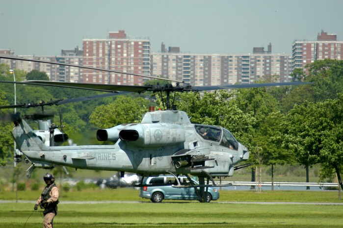 A AH-1W Super Cobra attack helicopter from Marine Medium Helicopter Squadron 774 (Reinforced), Special Purpose Marine Air Ground Task Force New York arrives at its landing zone at Orhcard Beach in The Bronx as part of a helicopter raid demonstration May 22.(Official Marine Corps photo by Lance Cpl. Jad Sleiman)