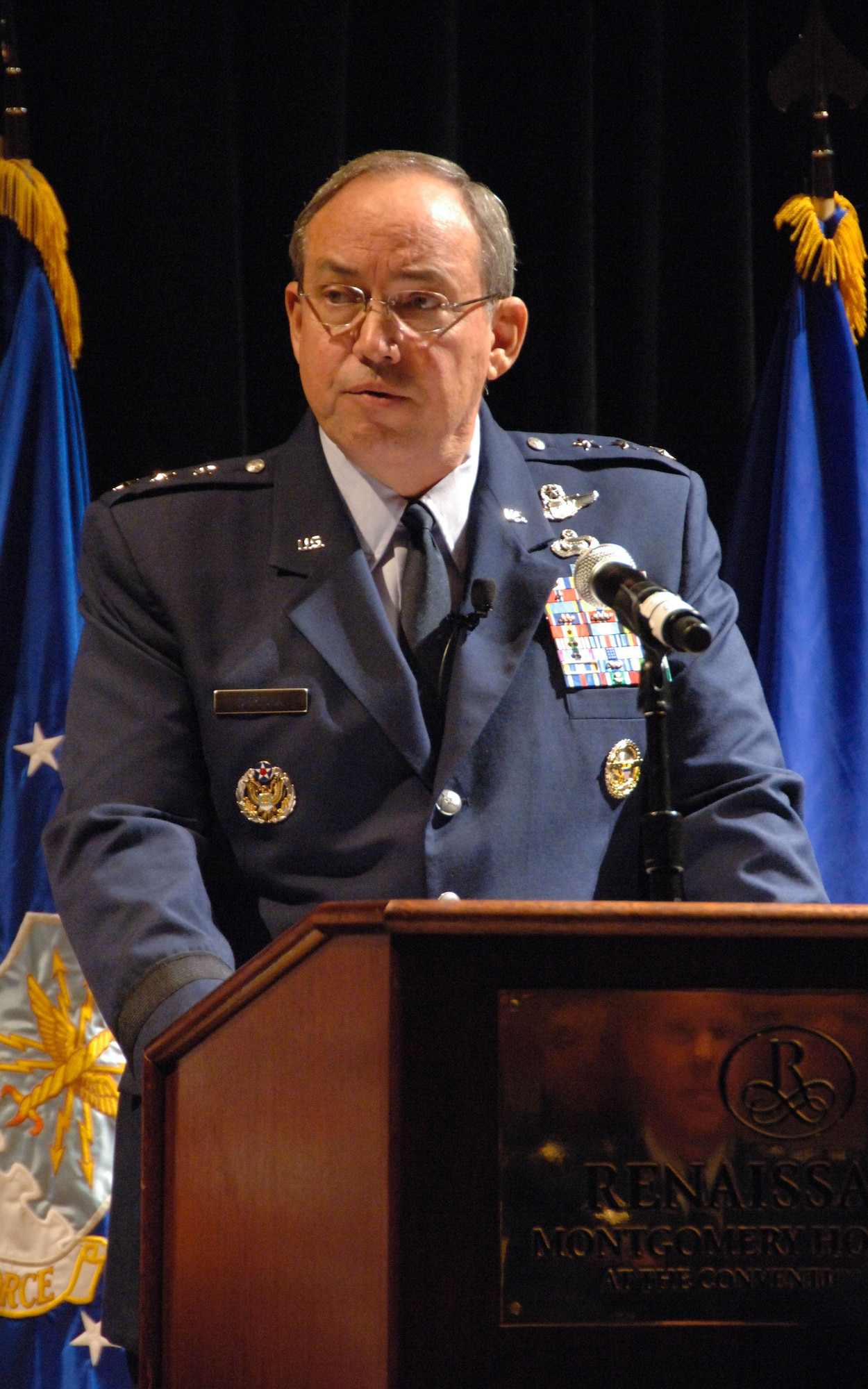 Lt. Gen. David A. Deptula, the Deputy Chief of Staff for Intelligence, Surveillance and Reconnaissance, at Headquarters U.S. Air Force, Washington, D.C., spoke to more than 140 Air Force ROTC detachment commanders at the 2009 AFROTC Commander’s Conference in Montgomery, Oct. 22. General Deptula is an AFROTC graduate and stressed the importance of instilling an air-mindedness mind-set in the future leaders of the Air Force. (U.S. Air Force photo/Melanie Rodgers Cox) 
