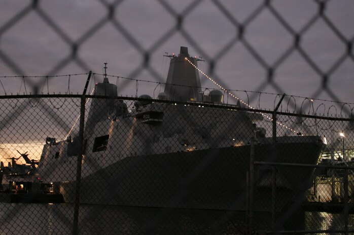 USS New York sits in port in New York, Nov. 2. The ship is constructed from seven and a half tons of steel salvaged from the World Trade Center towers. Marines from Special Purpose Marine Air Ground Task Force 26 traveled here to participate in the commissioning ceremony Nov. 7. The ship was built to work with the latest Marine Corps fighting machinery including the MV-22 Osprey and room for 14 Expeditionary Fighting Vehicles. (Official Marine Corps photo by Sgt. Randall A. Clinton)