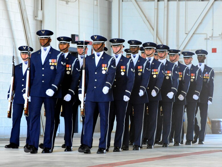 U.S. Air Force Honor Guard Drill Team performs for Dyess > Dyess Air
