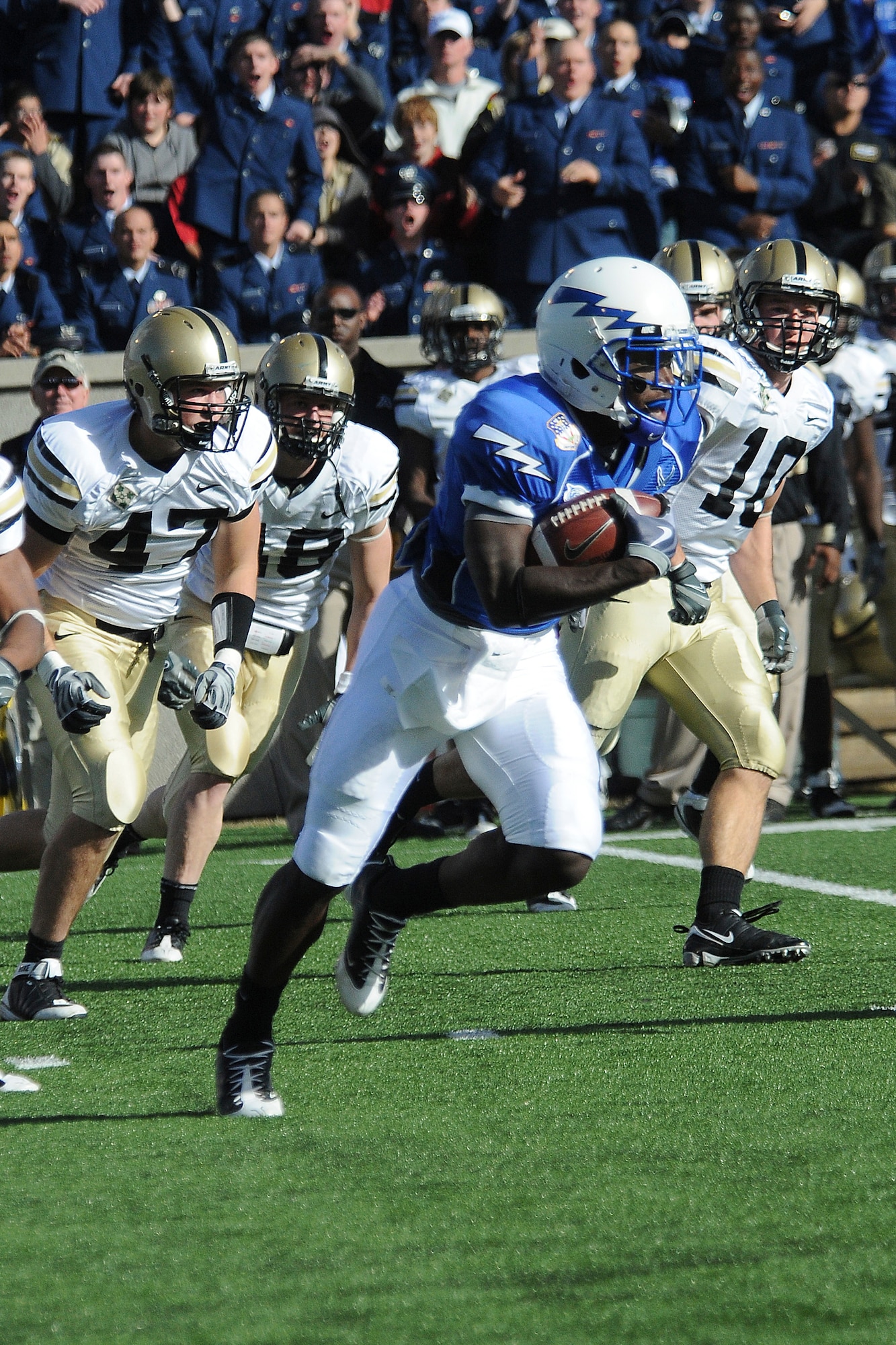 Falcons cornerback Anthony Wright Jr. returns a punt for a touchdown during action against Army at Falcon Stadium Nov. 7, 2009. Wright's touchdown was the only Falcons score in the first half, as Army's defense held the Falcons to 39 total yards in the first two quarters of play. (U.S. Air Force photo/Rachel Boettcher)