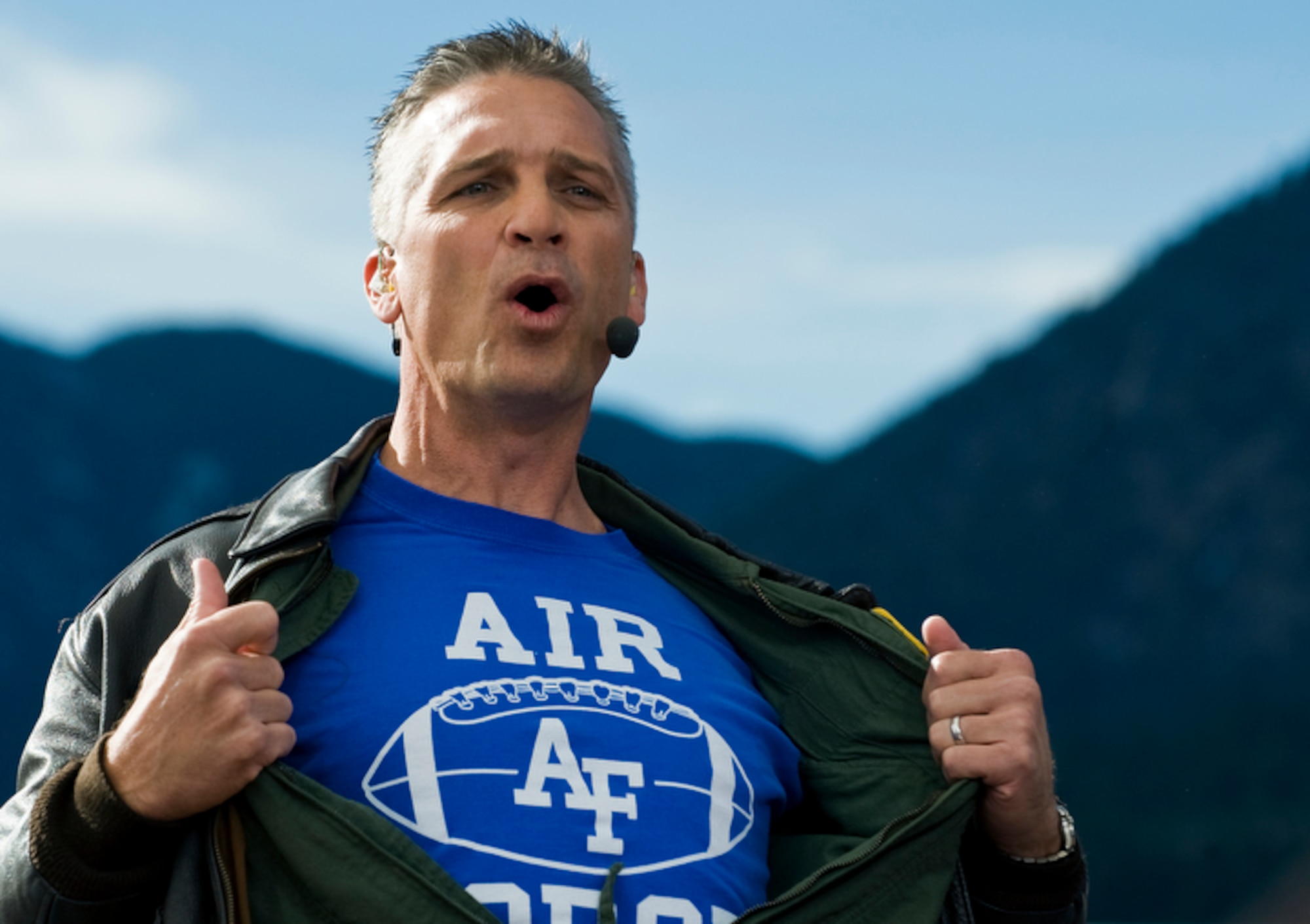 Lt. Col. Scott Thomas, an All-American defensive back for the 1985 U.S. Air Force Academy  football team, reveals his prediction for the winner of the Air Force vs. Army football game with ESPN's "College GameDay" crew live from the U.S. Air Force Academy Nov. 7, 2009, in Colorado Springs, Colo. Colonel Thomas is assigned to the Air Force Reserve 97th Flying Training Squadron commander at Sheppard Air Force Base, Texas. (U.S. Air Force photo/Staff Sgt. Bennie J. Davis III)