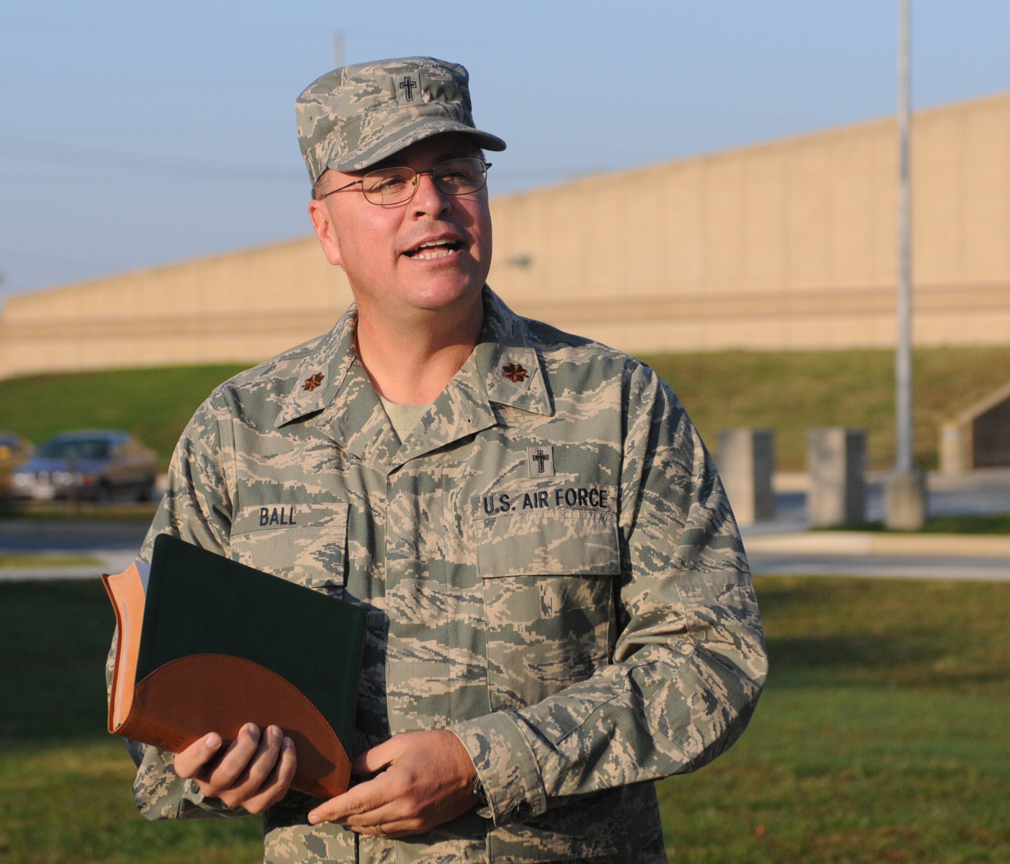 512th Airlift Wing Chaplain (Maj.) Barry Ball, gives a sermon during a special chapel service held in honor of Veteran's Day during the November 2009 UTA. (U.S. Air Force photo/Staff Sgt. Steve Lewis) 