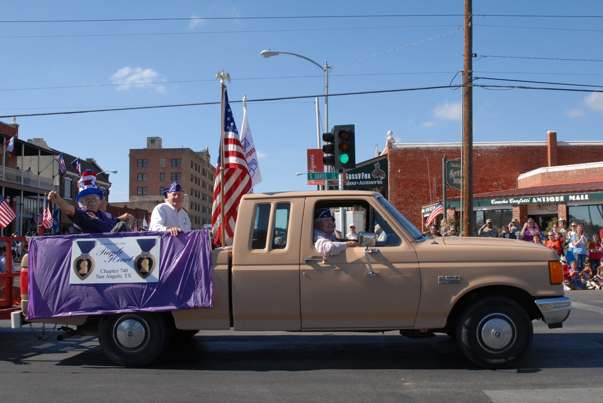 SAN ANGELO, Texas -- Local veterans participate in the 2009 Veterans Day Parade, Nov. 7. (U.S. Air Force photo/Staff Sgt. Laura R. McFarlane)
