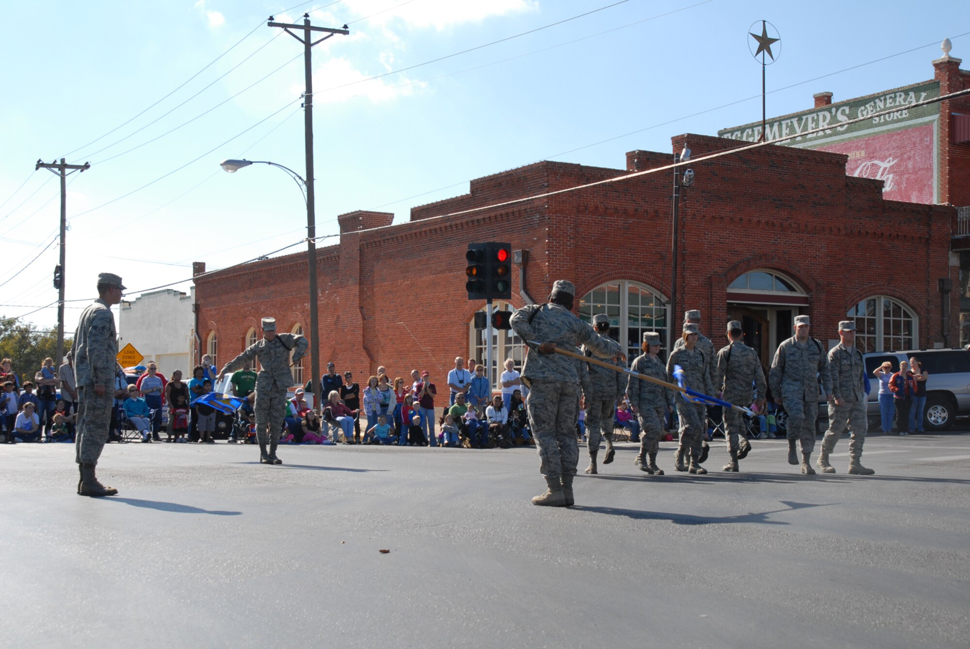 SAN ANGELO, Texas -- Students from the 315th and 316th Training Squadrons perform a drill before the 2009 Veterans Day Parade, Nov. 7. (U.S. Air Force photo/Staff Sgt. Laura R. McFarlane)