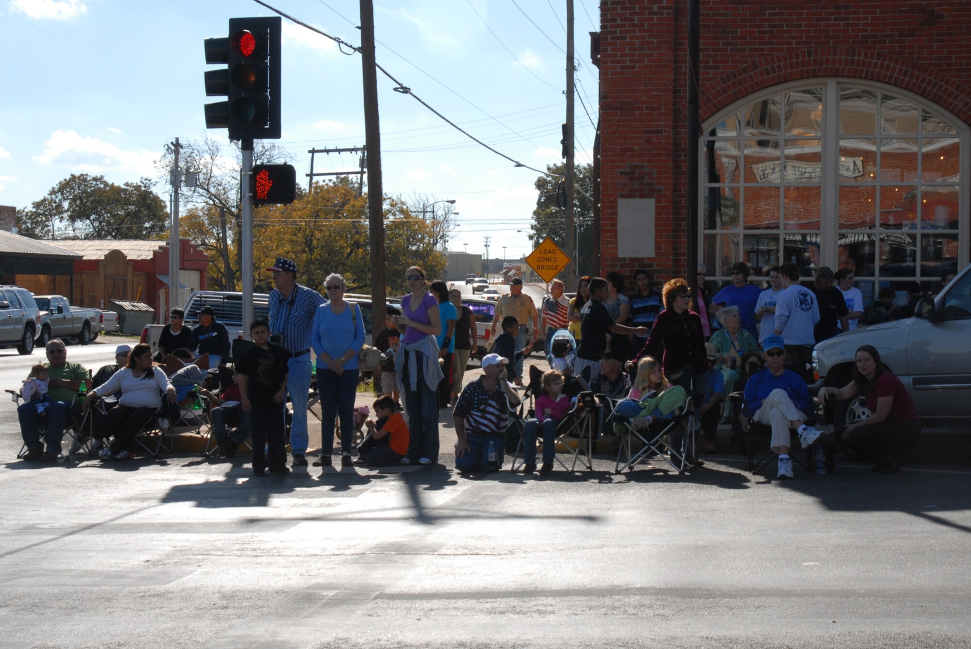 SAN ANGELO, Texas -- A crowd gathers before the 2009 Veterans Day Parade, Nov. 7. (U.S. Air Force photo/Staff Sgt. Laura R. McFarlane)
