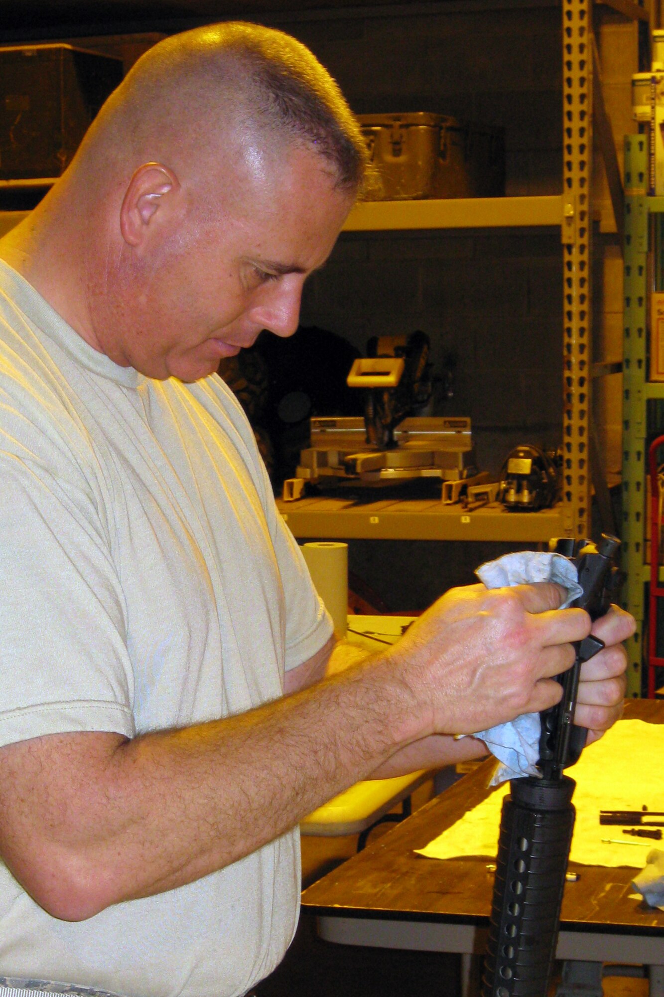 Detail cleans base weapons > Grissom Air Reserve Base > News