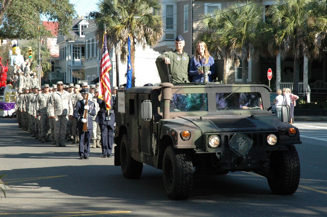 Colonel Steven Chapman, commander of the 315th Airlift Wing, Charleston AFB, S.C., and his wife Janet, wave to the crowd during the Charleston Annual Tri-County Veteran’s Day Parade.  This was the city’s 12th year hosting the Veterans Day Parade.  