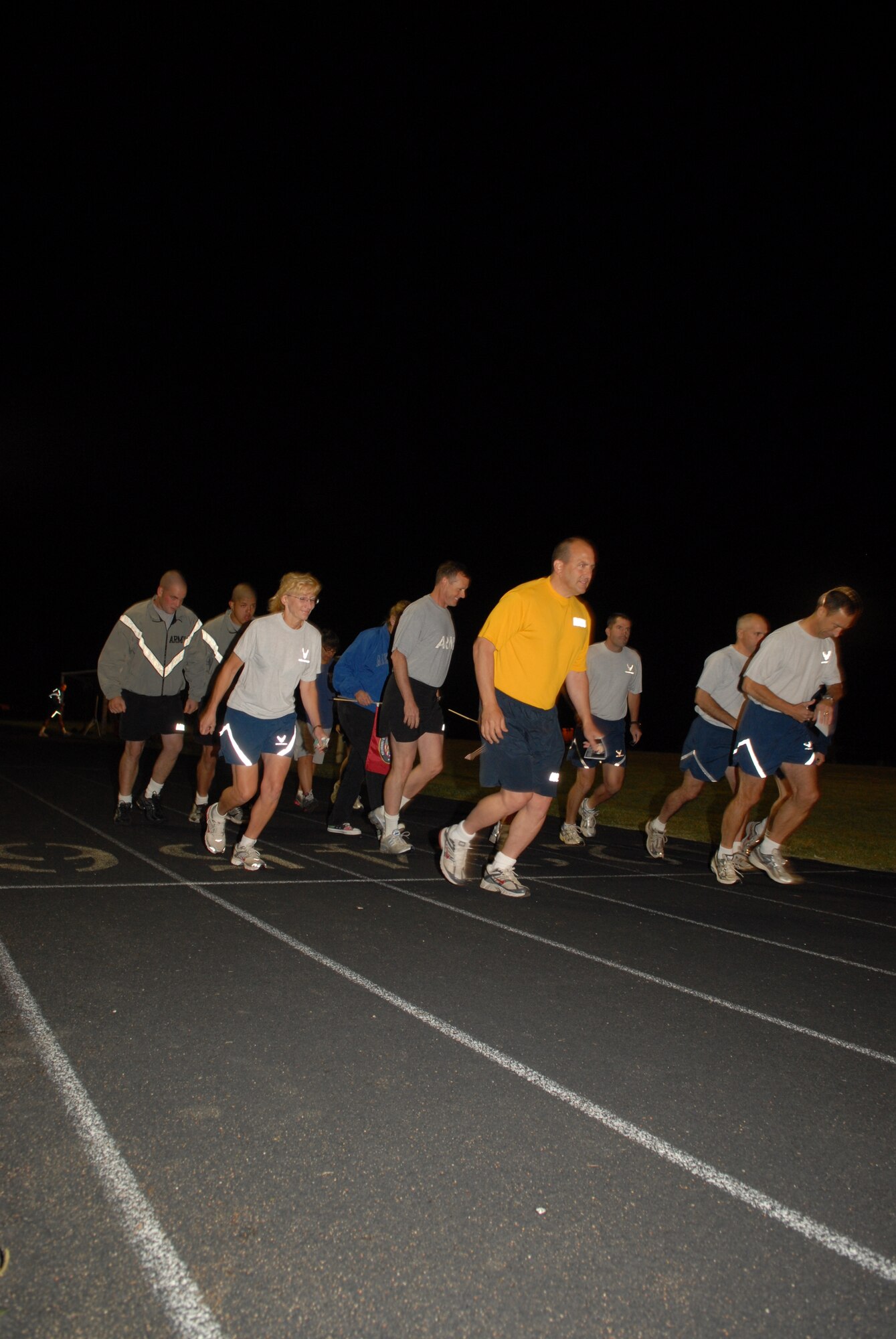 VANDENBERG AIR FORCE BASE, Calif. -- Members of the 14th Air Force kick off the Run to Remember, Monday, Oct. 19, 2009. The Run to Remember honors all servicemembers who lost their life in Operations Iraqi and Enduring Freedom. (U.S. Air Force photo/Airman 1st Class Andrew Satran) 