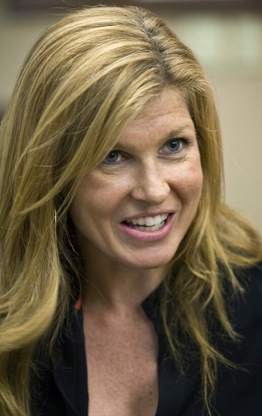 "Friday Night Lights" actress Connie Britton talks to U.S. servicemembers Nov. 14, 2009, at the Warrior and Family Support Center on Fort Sam Houston, Texas. (U.S. Air Force photo/Staff Sgt. Bennie Davis)