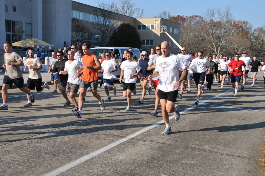 More than 180 participated in the annual Turkey Trot event Nov. 16 which involved a 5K run or a trail walk/run. (Photo by Gary Johnson)