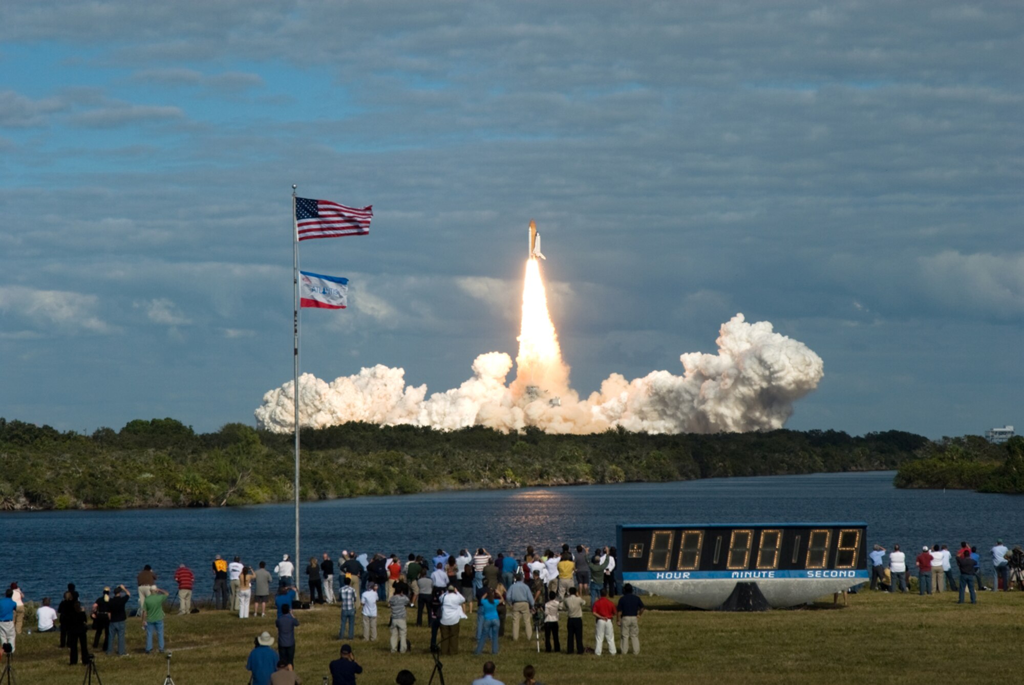 KENNEDY SPACE CENTER, Fla. - Shuttle Atlantis takes off on Nov. 16. The 920th Reserve Rescue Wing has been a part of over 400  launches.  (NASA photo)