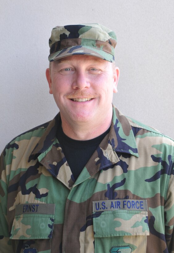 Did you know Master Sgt. David Ernst, an optometry technician in the 932nd Aerospace Medical Squadron, is now an eye doctor? Sergeant Ernst recently received his doctor of optometry degree from the University of Missouri-St. Louis.  The course work lasted four years including clinical training.  The intense course work was challenging and represented a career change for Sergeant Ernst. He said the support and encouragement from his supervisors and friends was rock solid. A long-time NCO in the 932nd, Sergeant Ernst also served as first sergeant for the AMDS.
"You are never too old to change a career or chase a dream," he said. Sergeant Ernst now has an optometry practice in Illinois.
(Story and Air Force photo by Tech. Sgt. Dan Oliver)