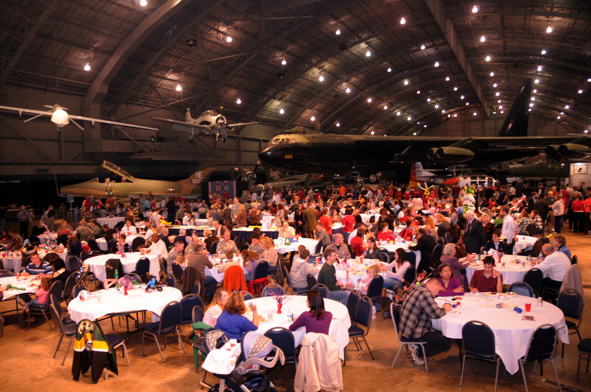 WRIGHT-PATTERSON AIR FORCE BASE, Ohio - Master Sgt. Robb Fulker, 445th Security Forces Squadron, attended the Heroes Welcoming Heroes event Nov. 4 with his family after his recent return from a deployment to Southwest Asia. Sergeant Fulker said the event meant a lot to him and his family and that everyone who had a part in coordinating the event, deserves a big “thank you.” (U.S. Air Force photo/Al Bright)