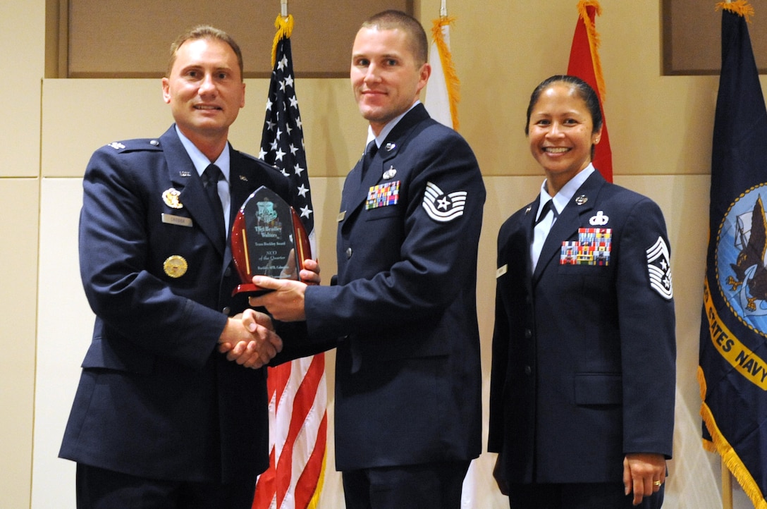 2009 460th Space Wing Quarterly Awards