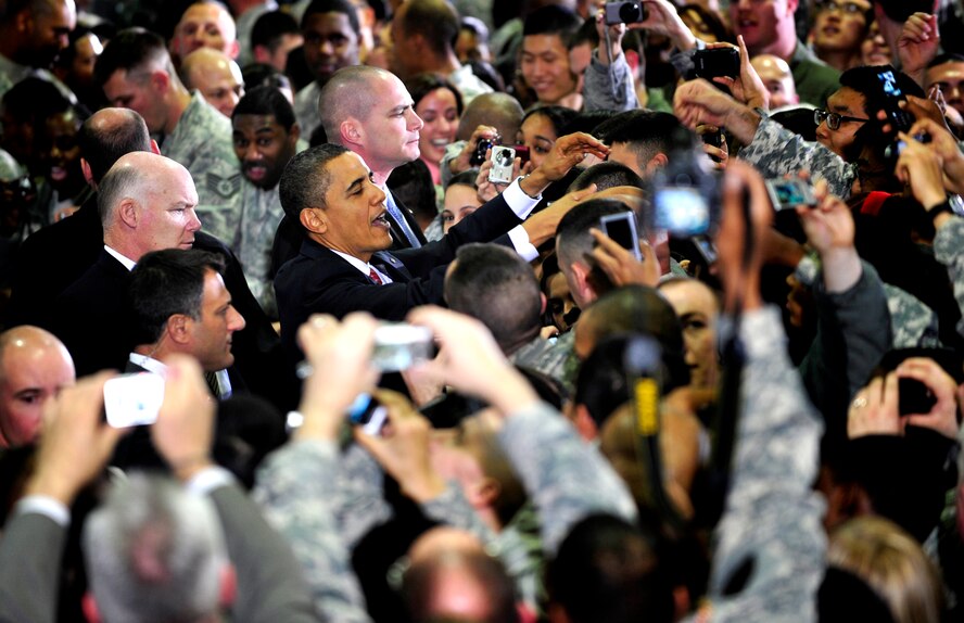 U.S. President Barack Obama shakes hands with U.S. servicemembers at Osan Air Base, Republic of Korea, Nov. 19, 2009.  This is President Obama's first visit to Korea since taking office in January.  The stop in Korea was the last leg of his Asia visit. (U.S. Air Force photo/Staff Sgt. Brian Ferguson)

