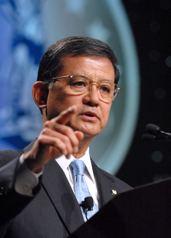 Veterans Affairs Secretary Eric. K. Shinseki addresses more than 2,400 citizen-servicemembers during the National Guard Bureau's first Joint Senior Leadership Conference Nov. 19, 2009, near Washington, D.C. DoD photo by Army Sgt. 1st Class Michael J. Carden