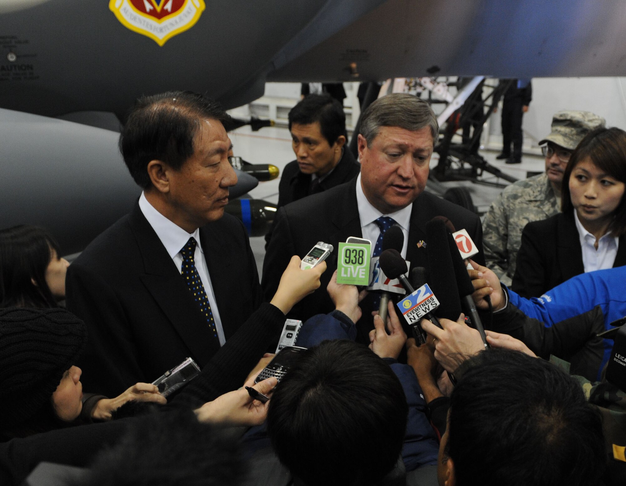MOUNTAIN HOME AIR FORCE BASE, Idaho-- Secretary of the Air Force Michael Donley and Republic of Singapore Deputy Prime Minister and Minister for Defence Teo Chee Hean speak to the media after the Peace Carvin V inauguration ceremony Nov. 19. The PC V detachment was established in October 2008 as the U.S. Air Force's 428th Fighter Squadron, and will operate up to 12 F-15SG fighter aircraft at the base for the next 25 years. The detachment of approximately 16 U.S. Air Force, 250 Republic of Singapore Air Force personnel, and 95 contractors to include pilots, weapons system officers and ground crew, will undergo air-to-air and air-to-ground training and development programs. (U.S. Air Force photo by Airman 1st Class Debbie Lockhart)