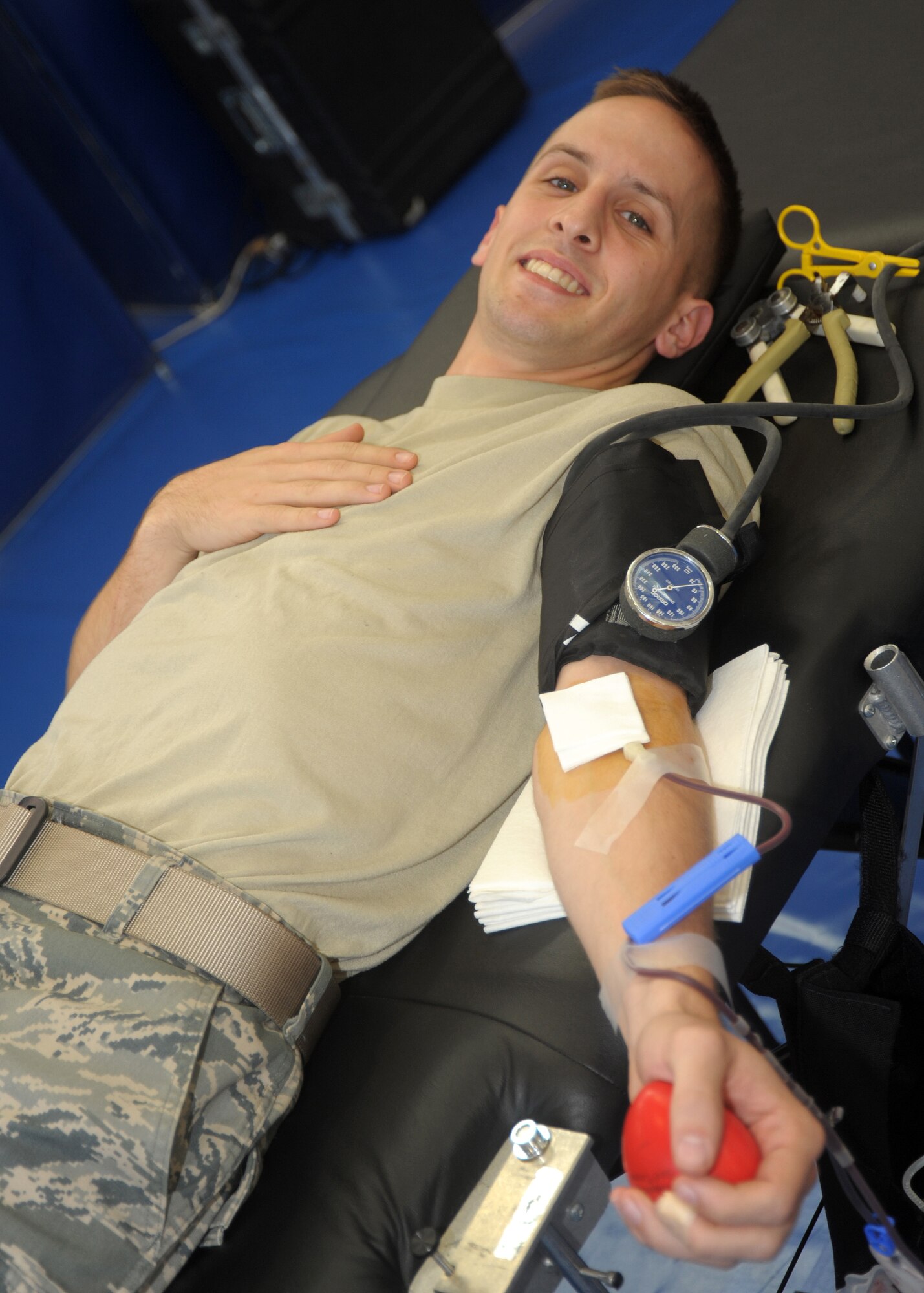 Airman First Class Daniel Bodine, Space and Missile Systems Center’s Comptroller’s Officer, gave his share during the recent blood drive held at the base Fitness Center, Nov. 3. The 2009 Los Angeles Air Force base blood drive was sponsored by the American Red Cross, which visits the base on a quarterly basis. Red Cross volunteer staff collected 85 pints of blood, which can save more than 255 lives.  Due to the overwhelming response from walk-ins, in addition to pre-registered donors, the base exceeded the Red Cross’s goal by 112 percent.  (Photo by Atiba Copeland)