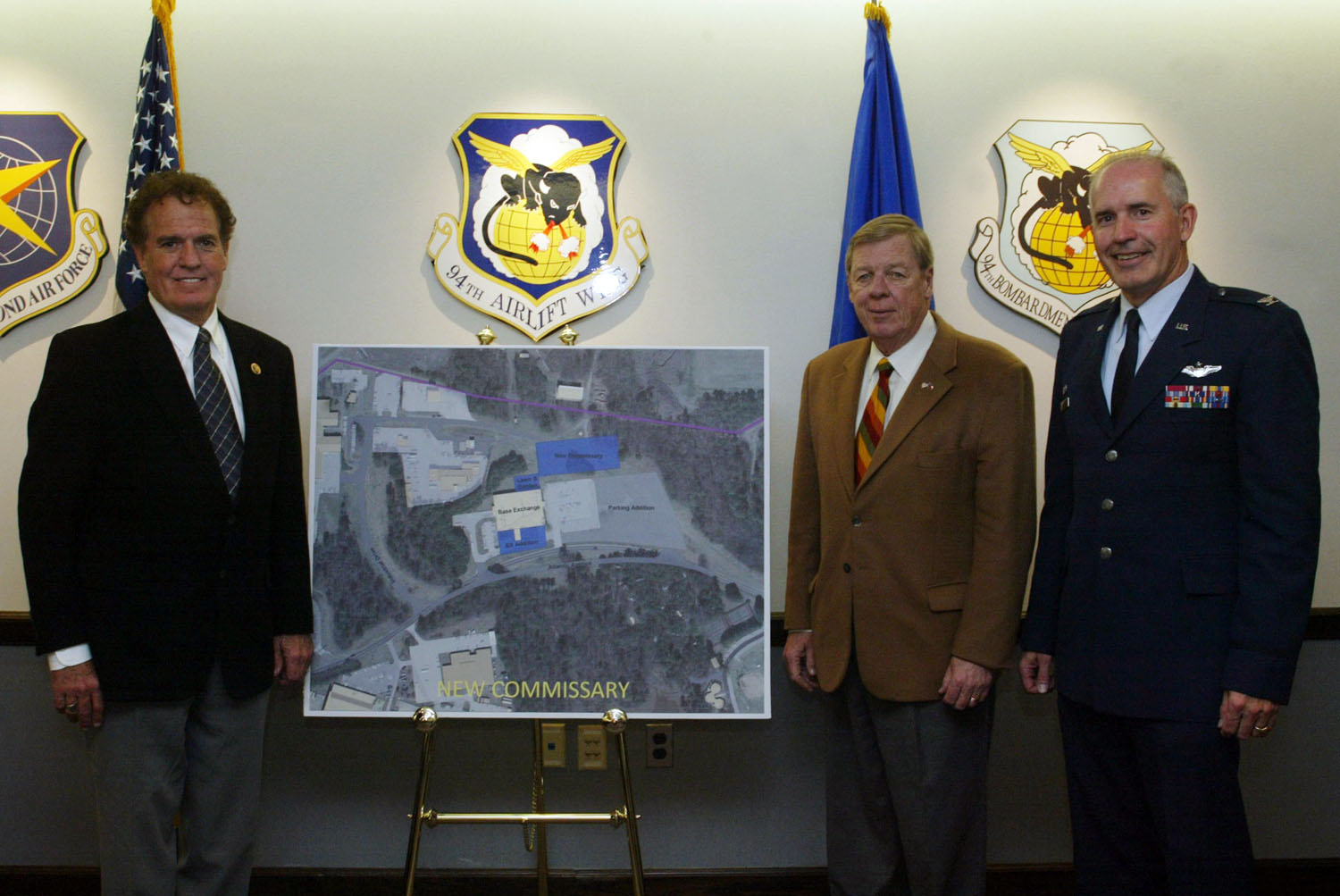 Ga. legislators receive Dobbins commissary update > Dobbins Air Reserve