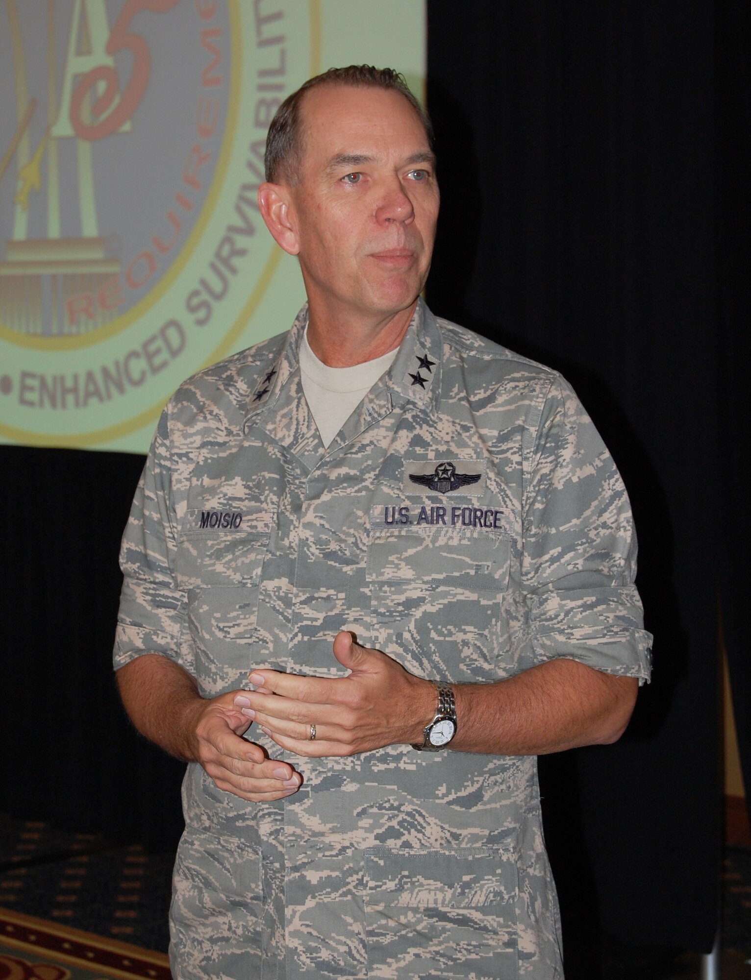 Maj. Gen. Patrick J. Moisio, deputy director of the Air
National Guard, addresses attendees at the Domestic Operations Essential-10
Requirements conference in Washington D.C., Sept. 25, 2009.  Participants
briefed Moisio and other ANG leadership on strategic requirements by the Air
Guard to fulfill domestic emergency missions.
